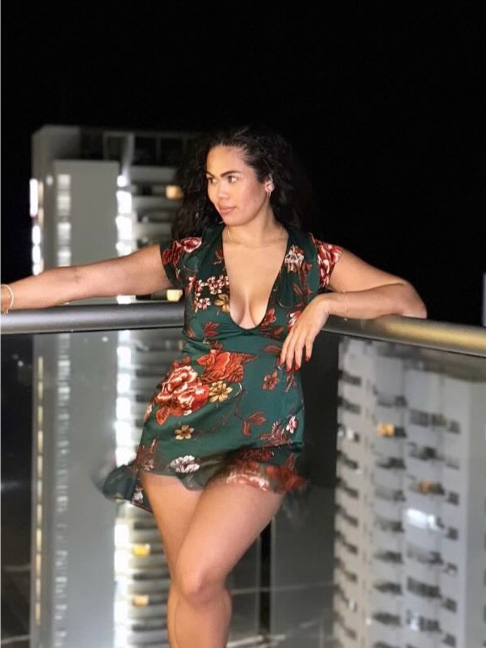 PrettyLittleThing Green Floral Deep V Chemise